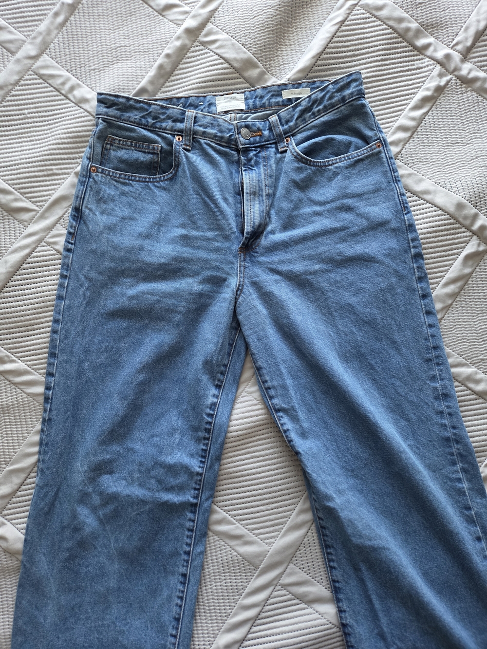 Classic High-Rise Blue Jeans